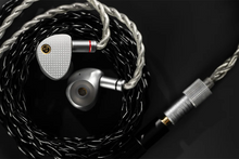 Load image into Gallery viewer, [🎶SG] MOONDROP 3.5mm Extension Headphone Upgrade Cable
