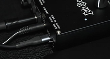 Load image into Gallery viewer, [🎶SG] TOPPING CABSCREAMER60 HYNOTONE 60W Power Amp Pedal With Presence &amp; Resonance Controls, Balanced Line Out, DC 9V Output, PD Power Input, Line Out For Live &amp; Recording

