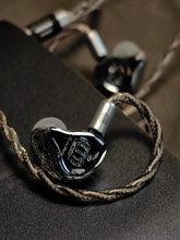 Load image into Gallery viewer, [🎶SG] EARACOUSTIC AUDIO VSA-PM CROWN - Flagship Micro-Planar Ribbon In-Ear Monitors
