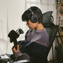 Load image into Gallery viewer, [🎶SG] AUDIO TECHNICA ATH-R30X (R30X) Professional Open-Back Reference Headphones
