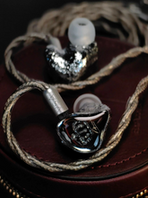 Load image into Gallery viewer, [🎶SG] EARACOUSTIC AUDIO VSA-PM CROWN - Flagship Micro-Planar Ribbon In-Ear Monitors
