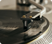 Load image into Gallery viewer, [🎶SG] ORTOFON MC CADENZA BLACK - Emotions In Sound
