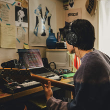 Load image into Gallery viewer, [🎶SG] AUDIO TECHNICA ATH-R30X (R30X) Professional Open-Back Reference Headphones
