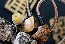 Load image into Gallery viewer, [🎶SG] TANGZU FUDU VERSE II (DUFU) - 1DD + 2BA In-ear Monitors
