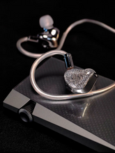 Load image into Gallery viewer, [🎶SG] EARACOUSTIC AUDIO SPA-HI END MAX Collector&#39;s Version - Titanium Diaphragm With Dual Magnetic Circuit Double Cavity In-ear Monitors
