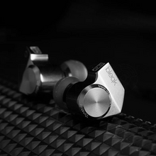 Load image into Gallery viewer, [🎶SG] ORIVETI BLEQK DYNABIRD Single 9.2mm Beryllium-Coated Dynamic Driver IEMs
