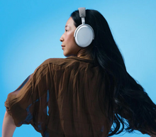 Load image into Gallery viewer, [🎶SG] Sennheiser Momentum 4 Wireless Headphones
