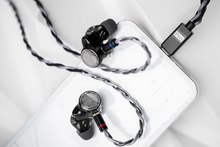 Load image into Gallery viewer, [🎶SG] MOONDROP FREEDSP PRO CS43198 Headphone Upgrade Cable USB-C
