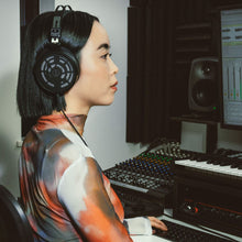 Load image into Gallery viewer, [🎶SG] AUDIO TECHNICA ATH-R30X (R30X) Professional Open-Back Reference Headphones
