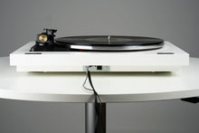 Load image into Gallery viewer, [🎶SG] REKKORD AUDIO F110 Fully Automatic Entry Level Sub-Chassis Turntable
