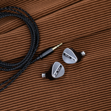 Load image into Gallery viewer, [🎶SG] KIWI EARS AIROSO Precision Crossover 1 DD + 4 BA Hybrid Drivers In-ear Monitors
